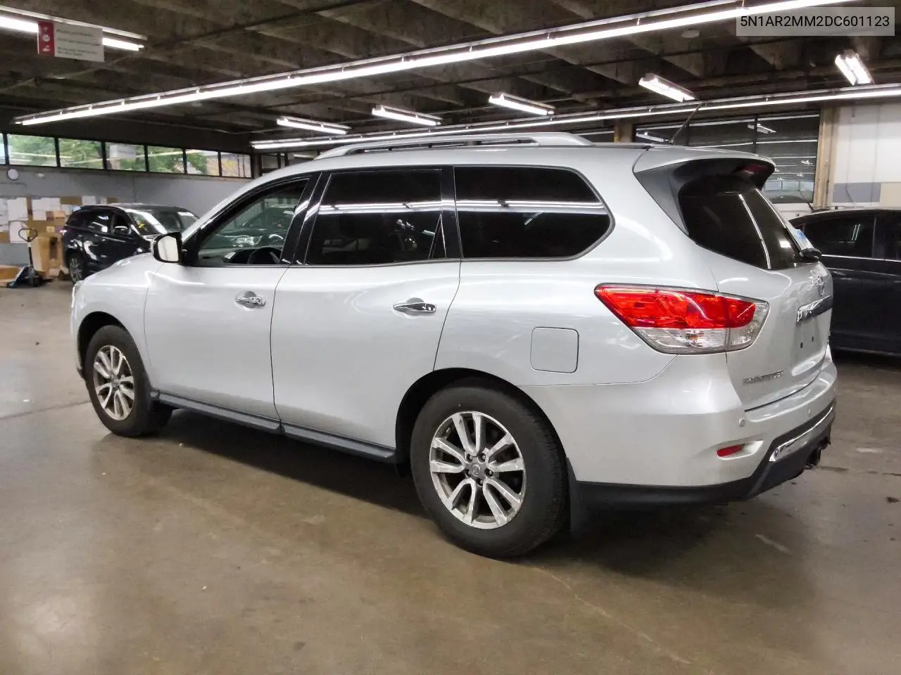 2013 NISSAN PATHFINDER VIN 5N1AR2MM2DC601123 — фото 2