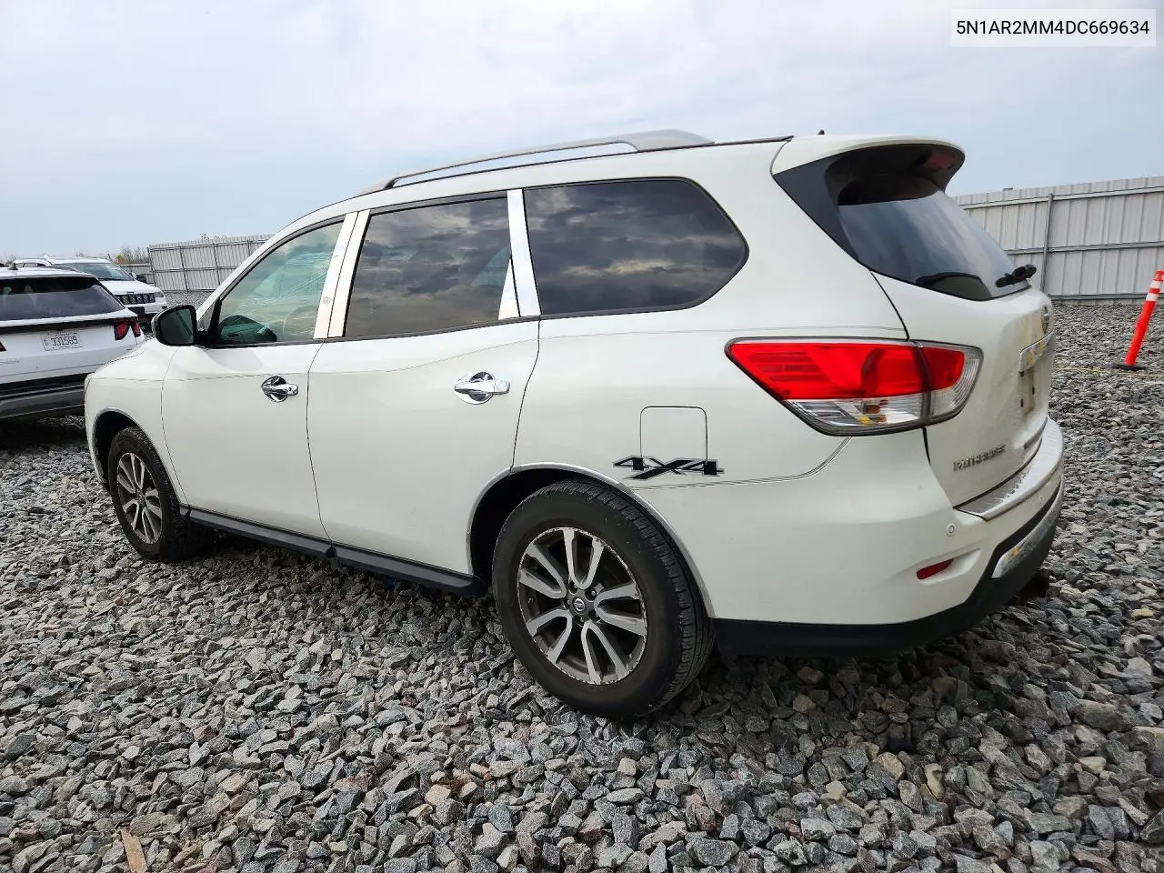 NISSAN PATHFINDER 2013, VIN 5N1AR2MM4DC669634