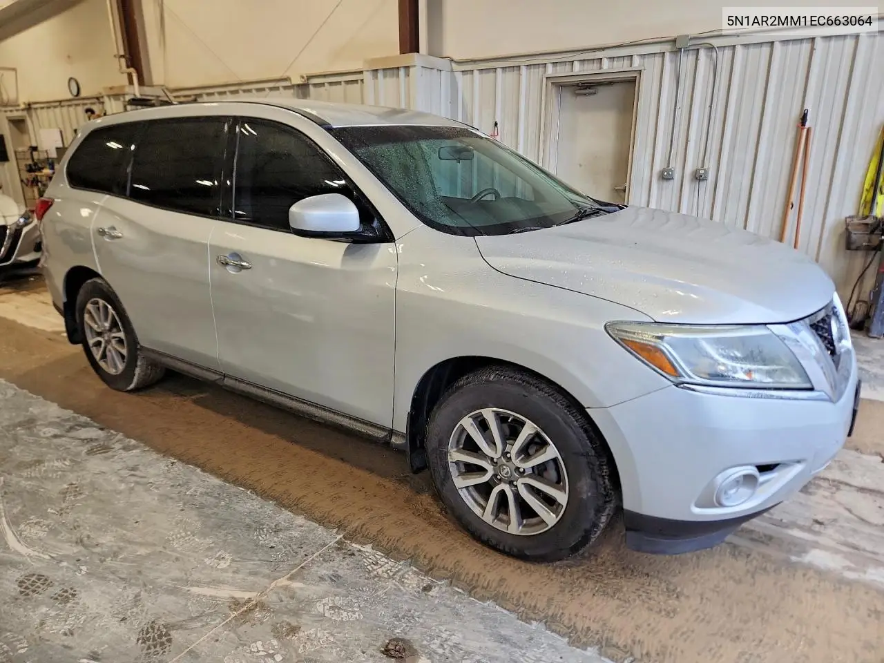 2014 NISSAN PATHFINDER VIN 5N1AR2MM1EC663064 — фото 4