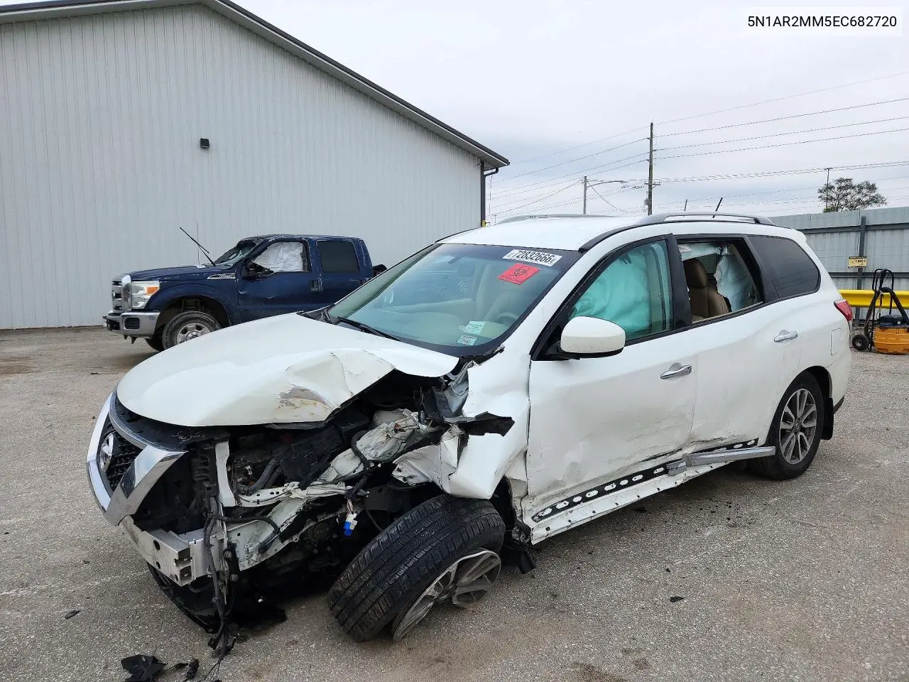 NISSAN PATHFINDER 2014, VIN 5N1AR2MM5EC682720