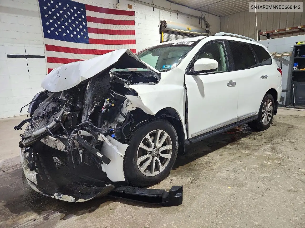 NISSAN PATHFINDER 2014, VIN 5N1AR2MN9EC668442