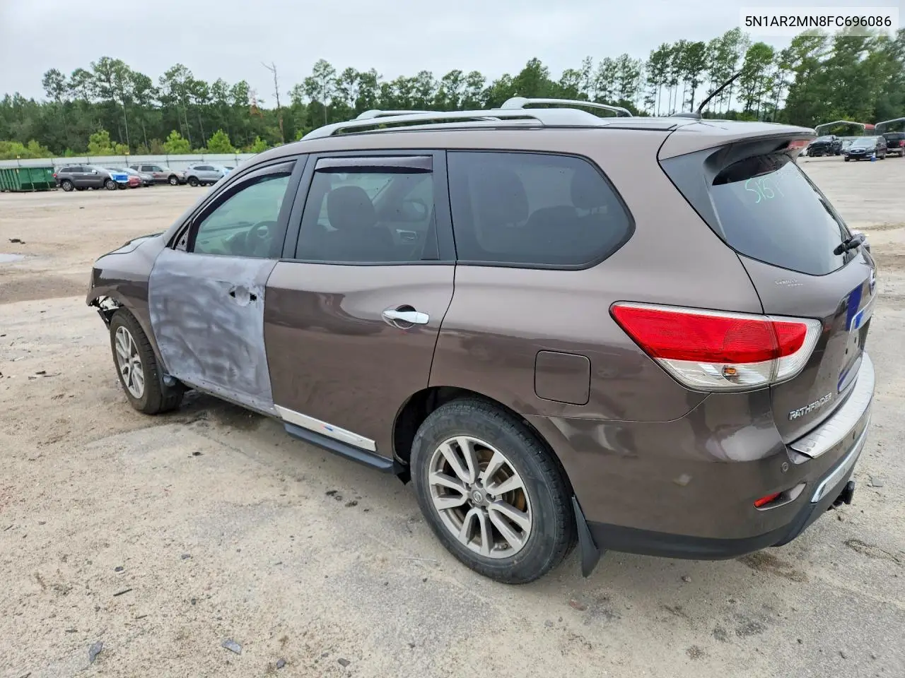 2015 NISSAN PATHFINDER VIN 5N1AR2MN8FC696086 — фото 2
