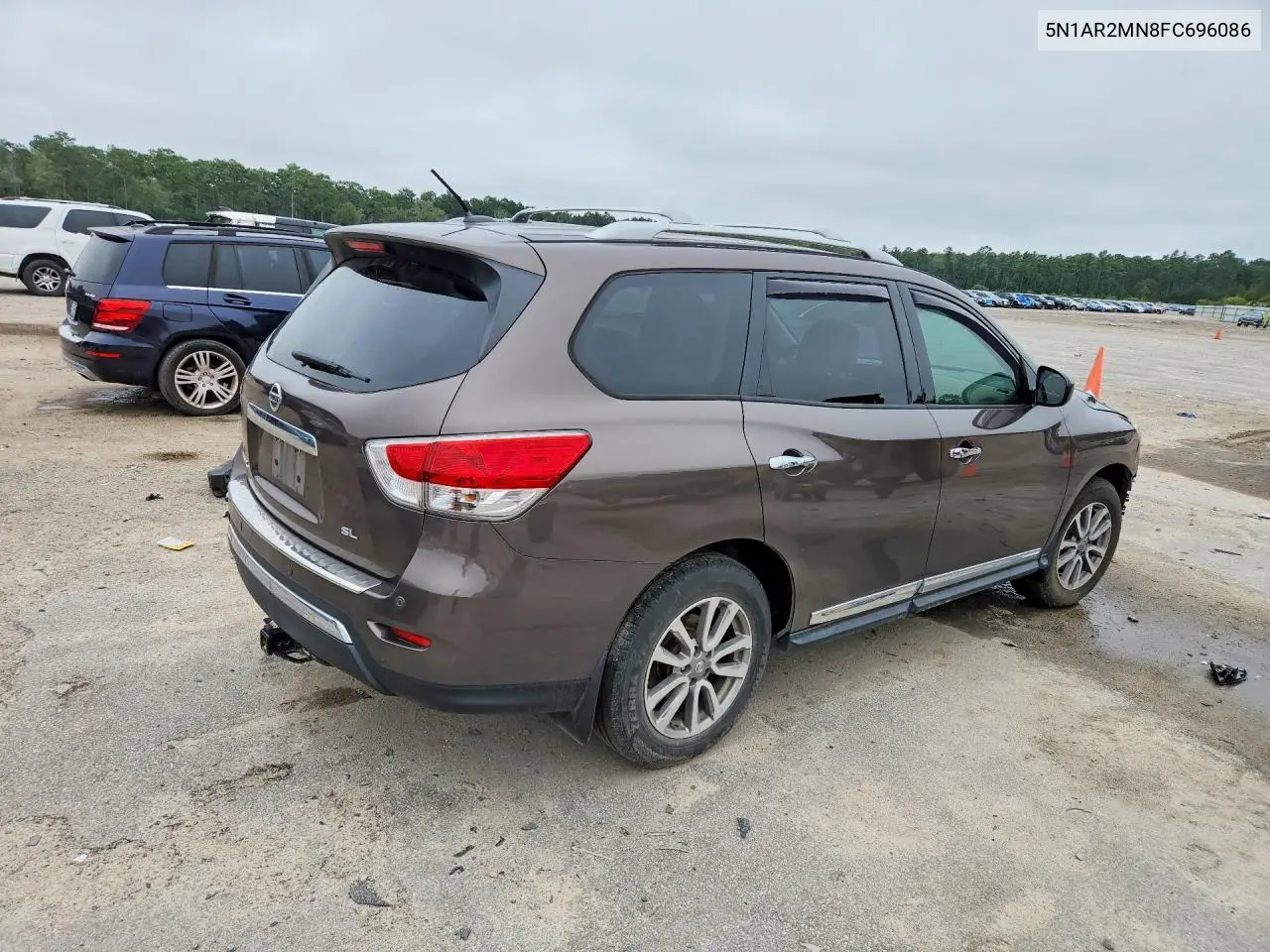 2015 NISSAN PATHFINDER VIN 5N1AR2MN8FC696086 — фото 3