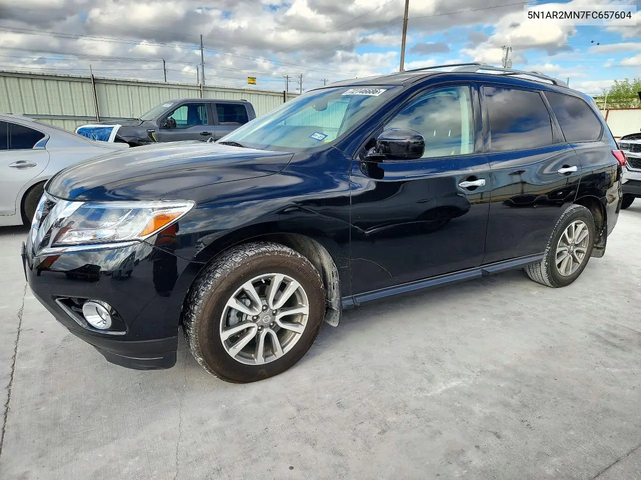 NISSAN PATHFINDER 2015, VIN 5N1AR2MN7FC657604
