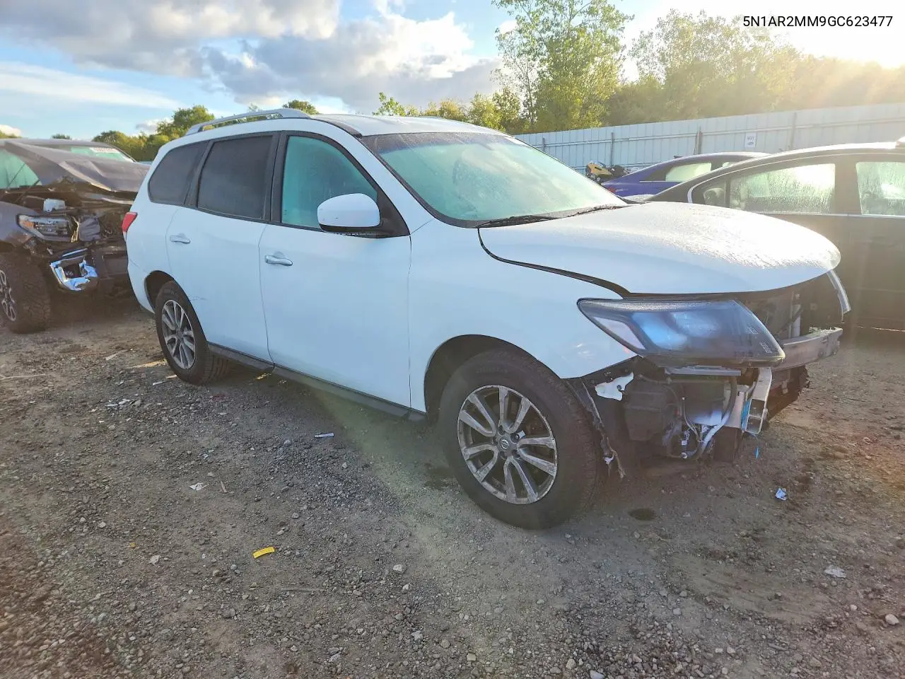 2016 NISSAN PATHFINDER VIN 5N1AR2MM9GC623477 — фото 4