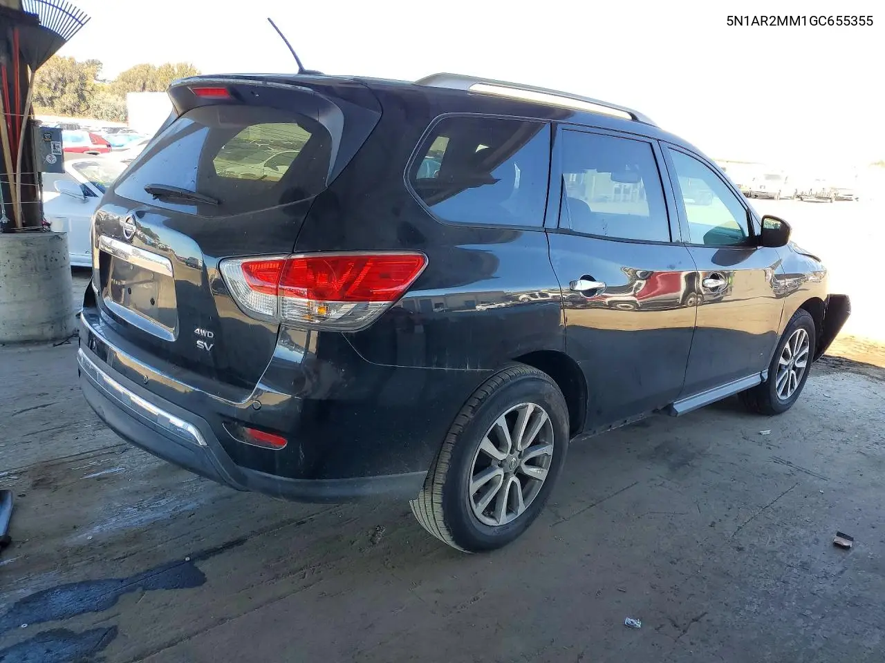 2016 NISSAN PATHFINDER VIN 5N1AR2MM1GC655355 — фото 3