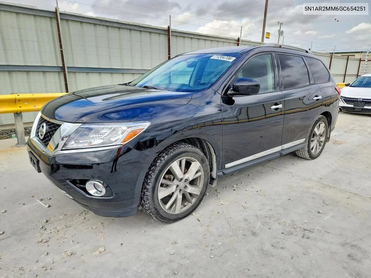 NISSAN PATHFINDER 2016, VIN 5N1AR2MM6GC654251