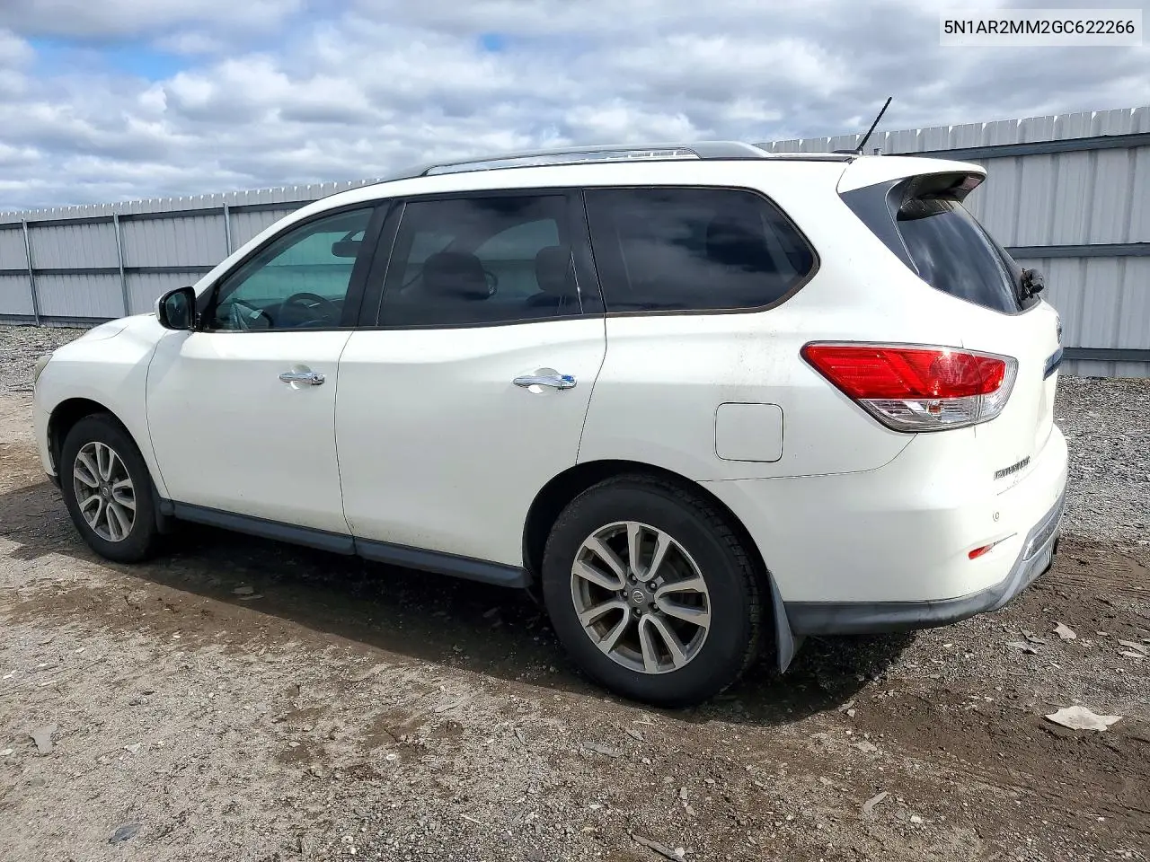 2016 NISSAN PATHFINDER VIN 5N1AR2MM2GC622266 — фото 2