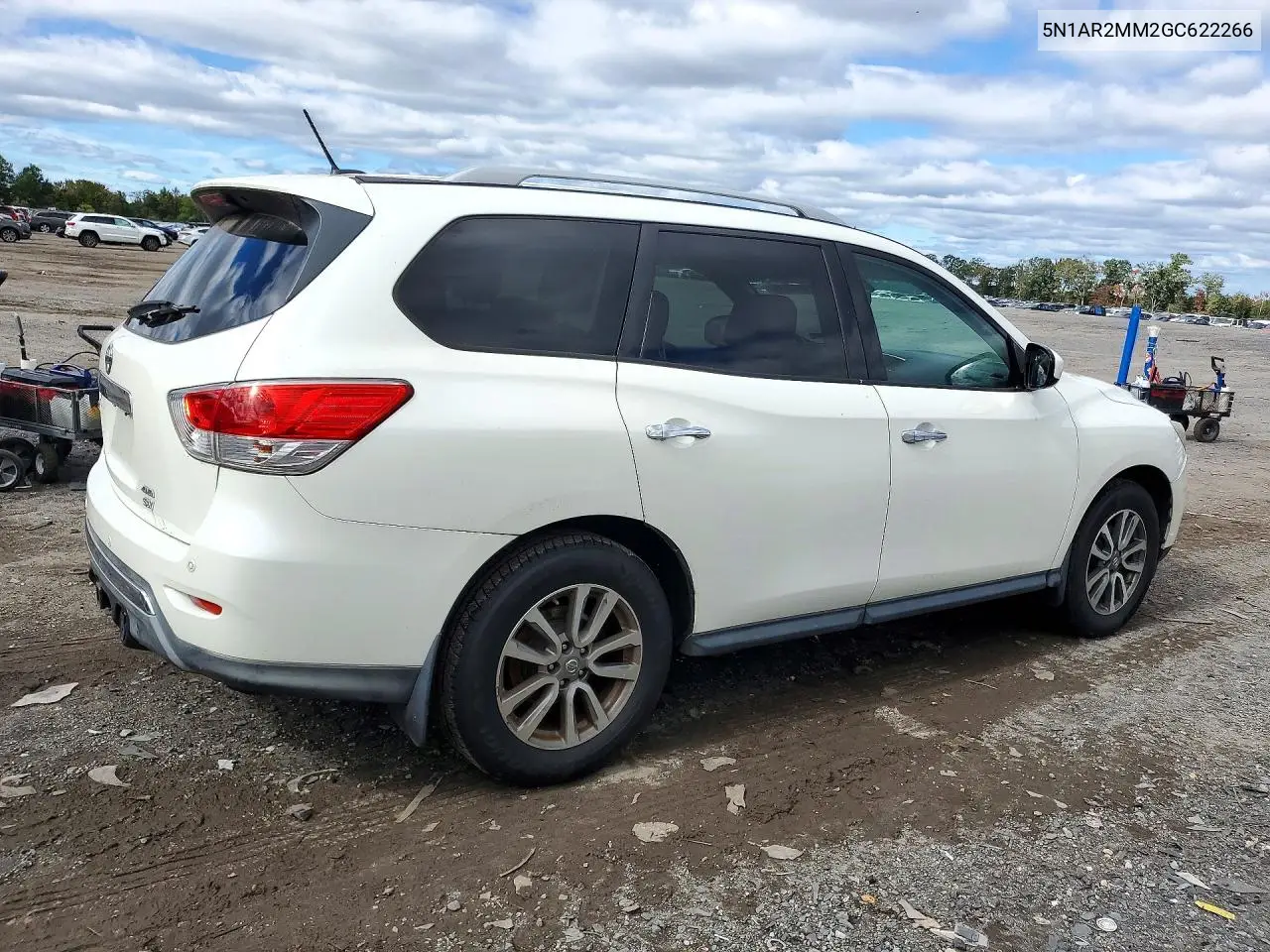2016 NISSAN PATHFINDER VIN 5N1AR2MM2GC622266 — фото 3
