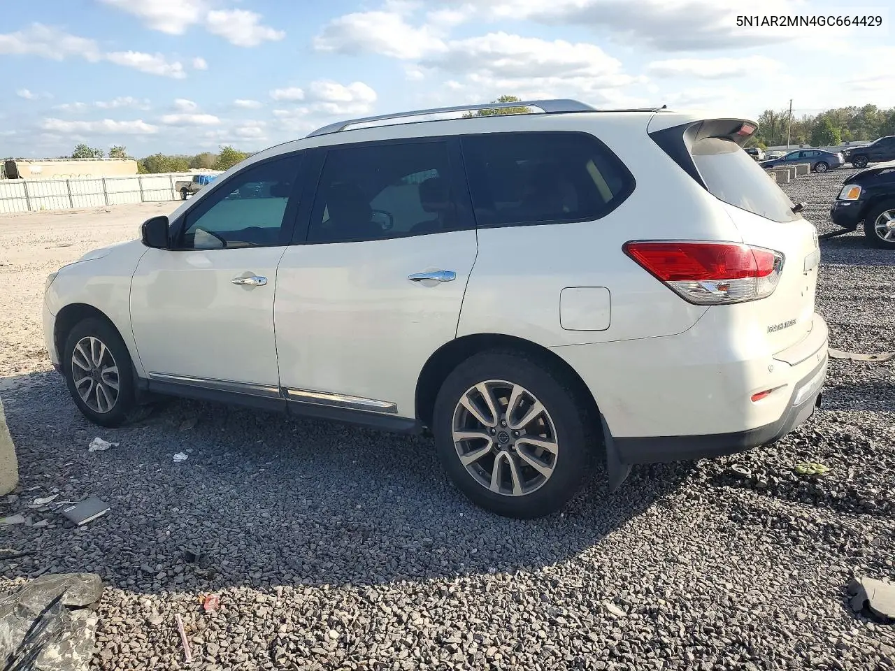 2016 NISSAN PATHFINDER VIN 5N1AR2MN4GC664429 — фото 2