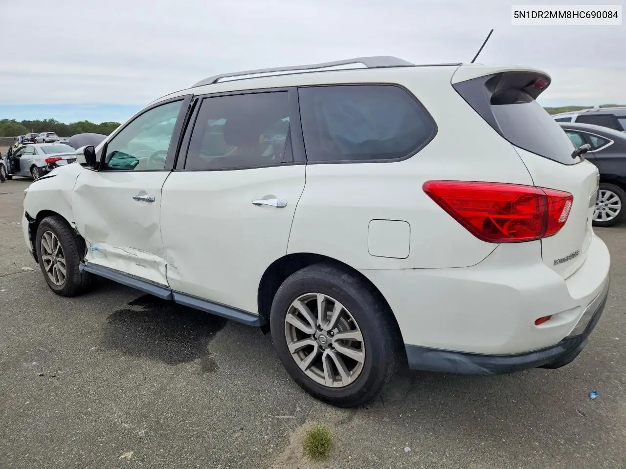 2017 NISSAN PATHFINDER VIN 5N1DR2MM8HC690084 — фото 2
