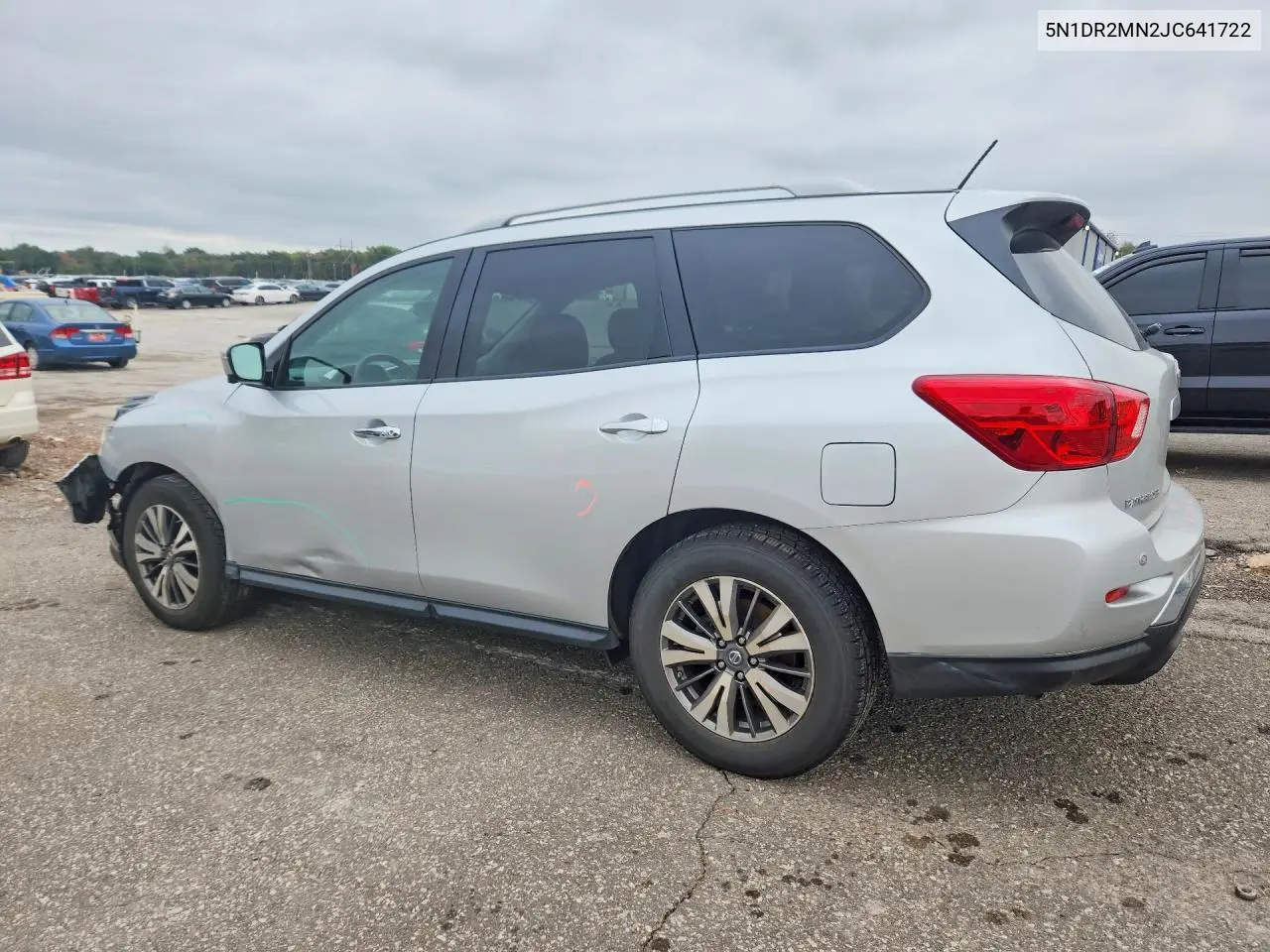 2018 NISSAN PATHFINDER VIN 5N1DR2MN2JC641722 — фото 2