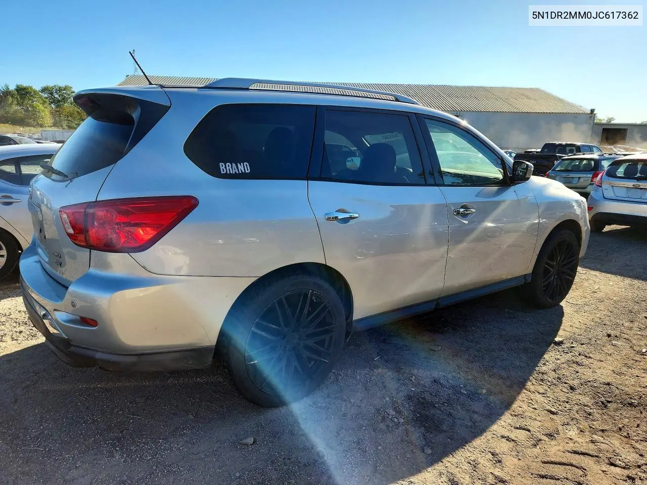 2018 NISSAN PATHFINDER VIN 5N1DR2MM0JC617362 — фото 3