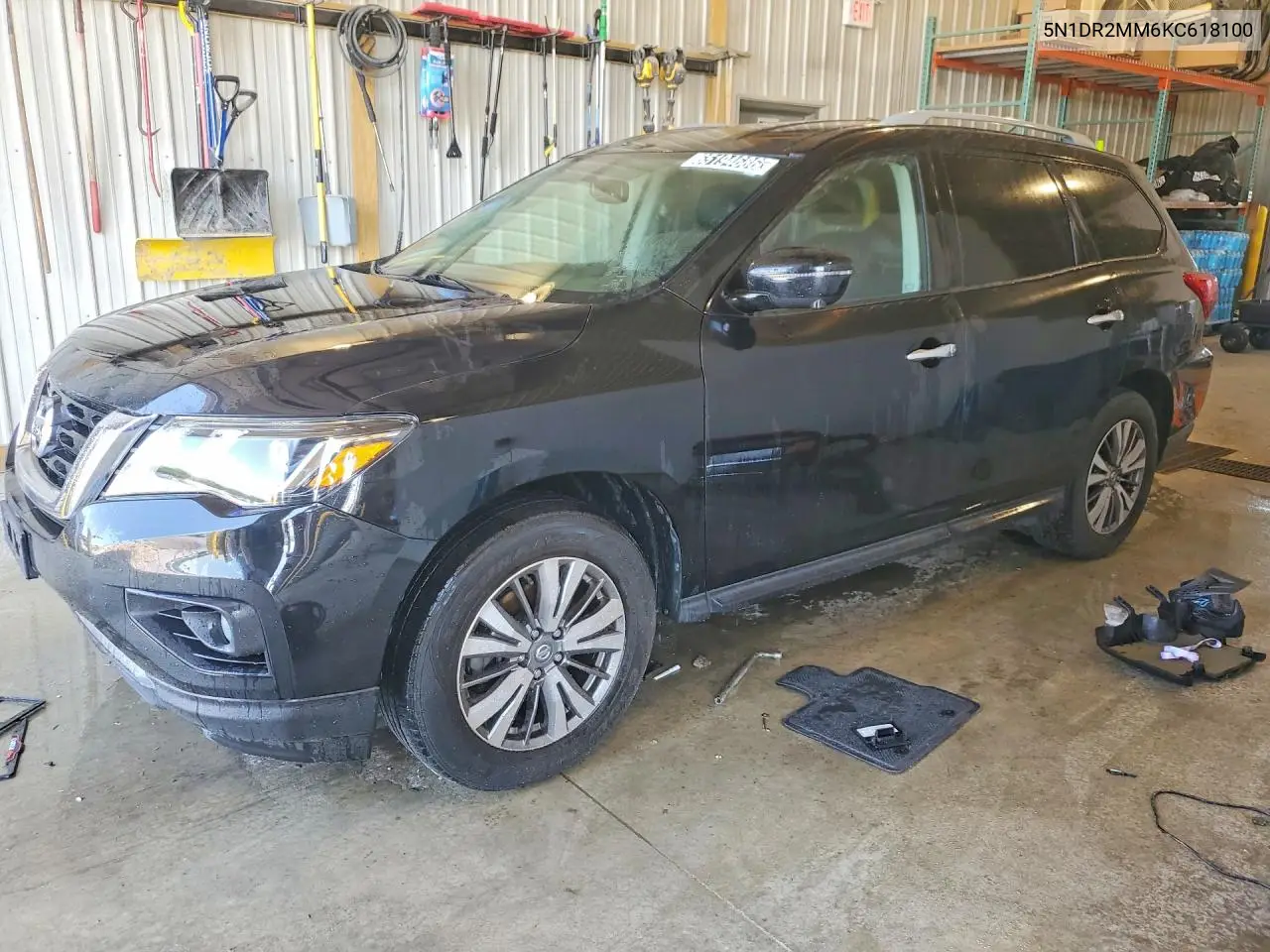 NISSAN PATHFINDER 2019, VIN 5N1DR2MM6KC618100