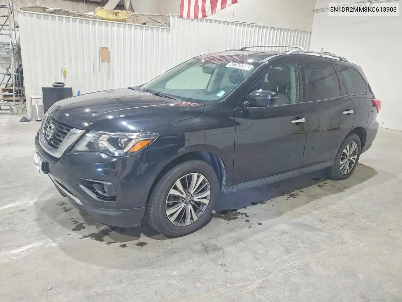 NISSAN PATHFINDER 2019, VIN 5N1DR2MM8KC613903