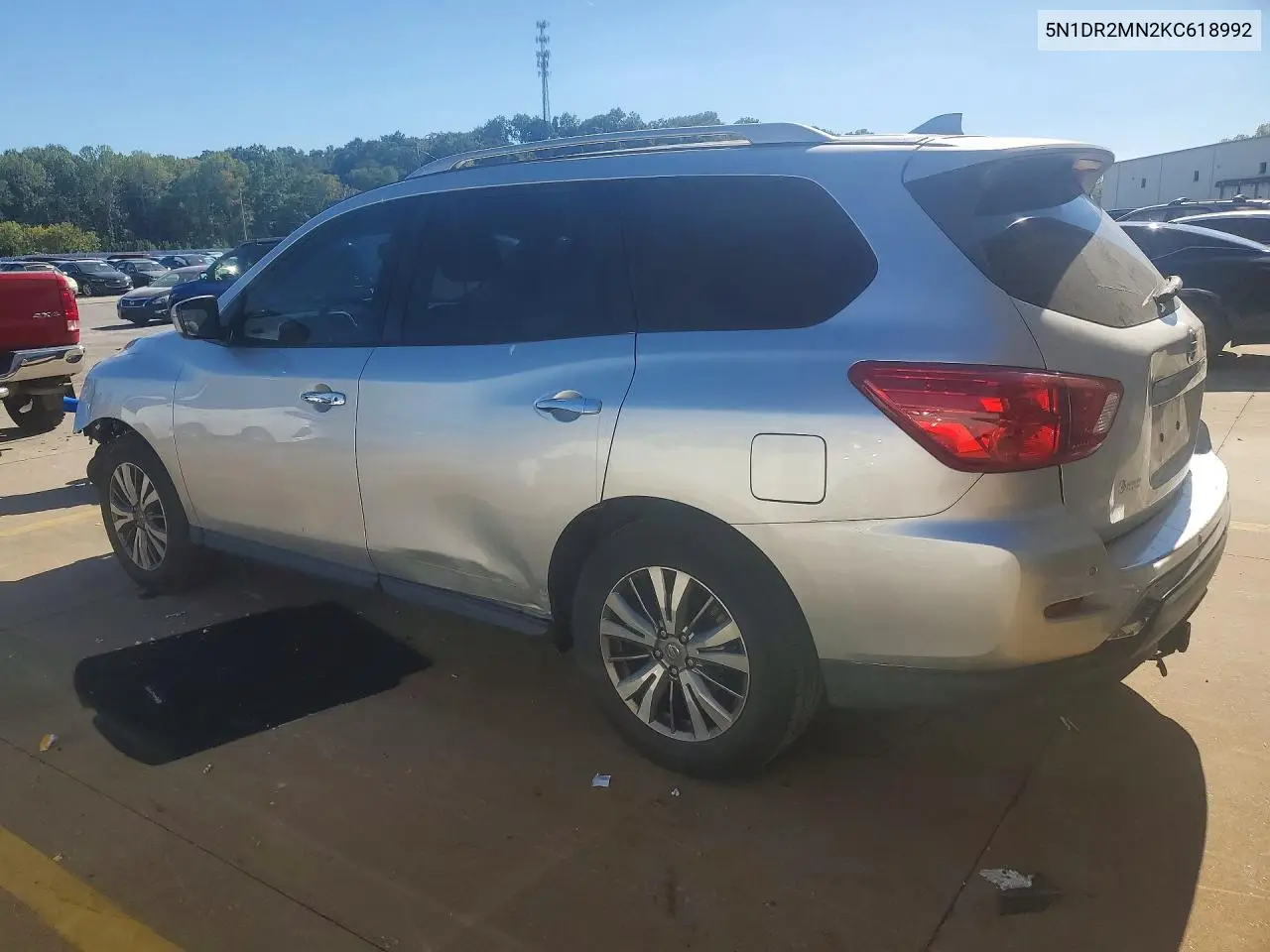 2019 NISSAN PATHFINDER VIN 5N1DR2MN2KC618992 — фото 2