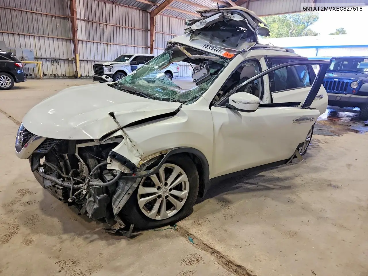 NISSAN ROGUE 2014, VIN 5N1AT2MVXEC827518