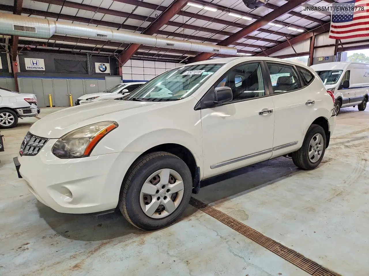 NISSAN ROGUE 2014, VIN JN8AS5MT7EW618778
