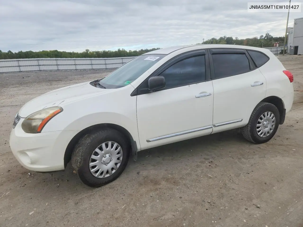 NISSAN ROGUE 2014, VIN JN8AS5MT1EW101427