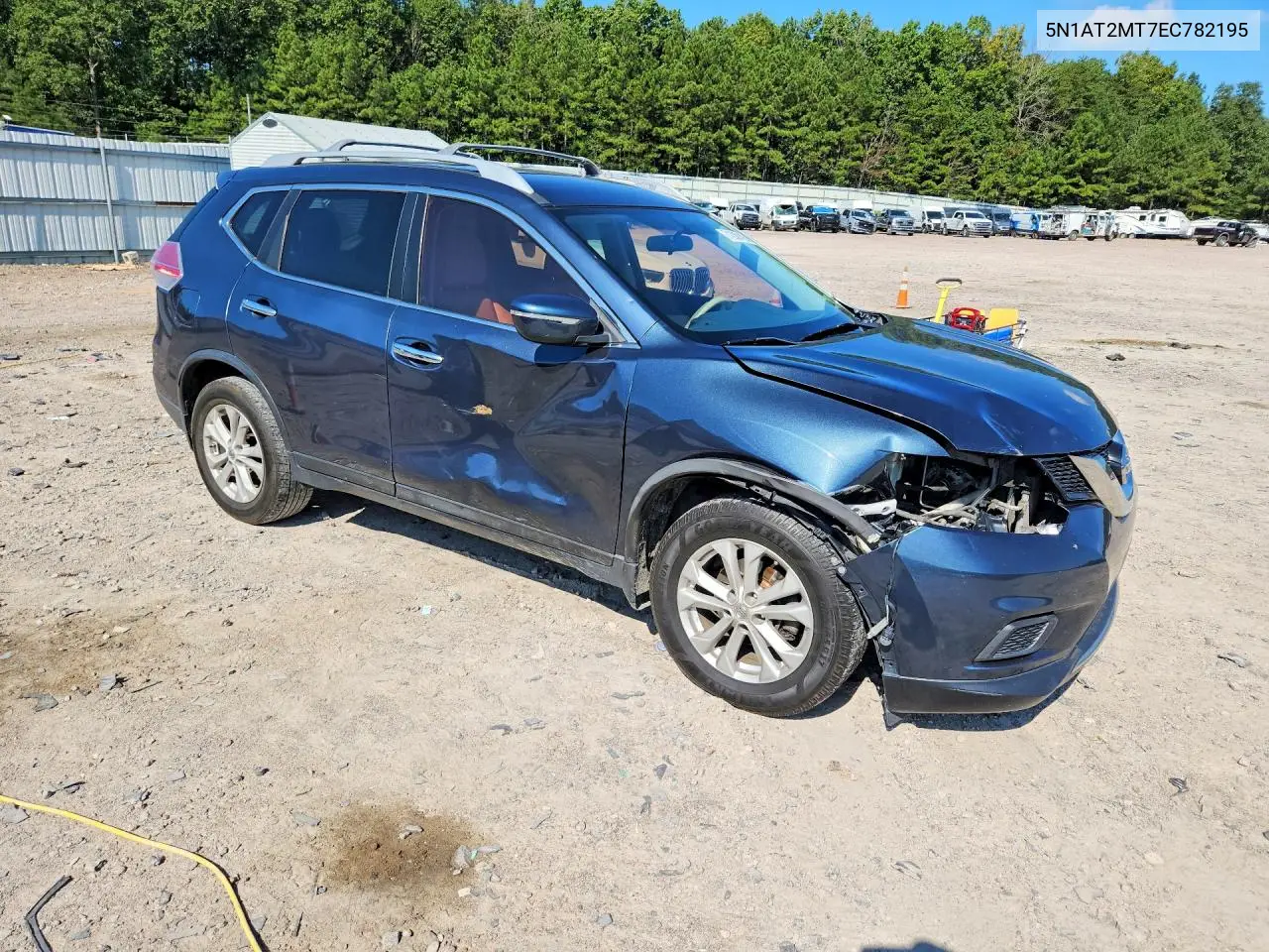 2014 NISSAN ROGUE VIN 5N1AT2MT7EC782195 — фото 4