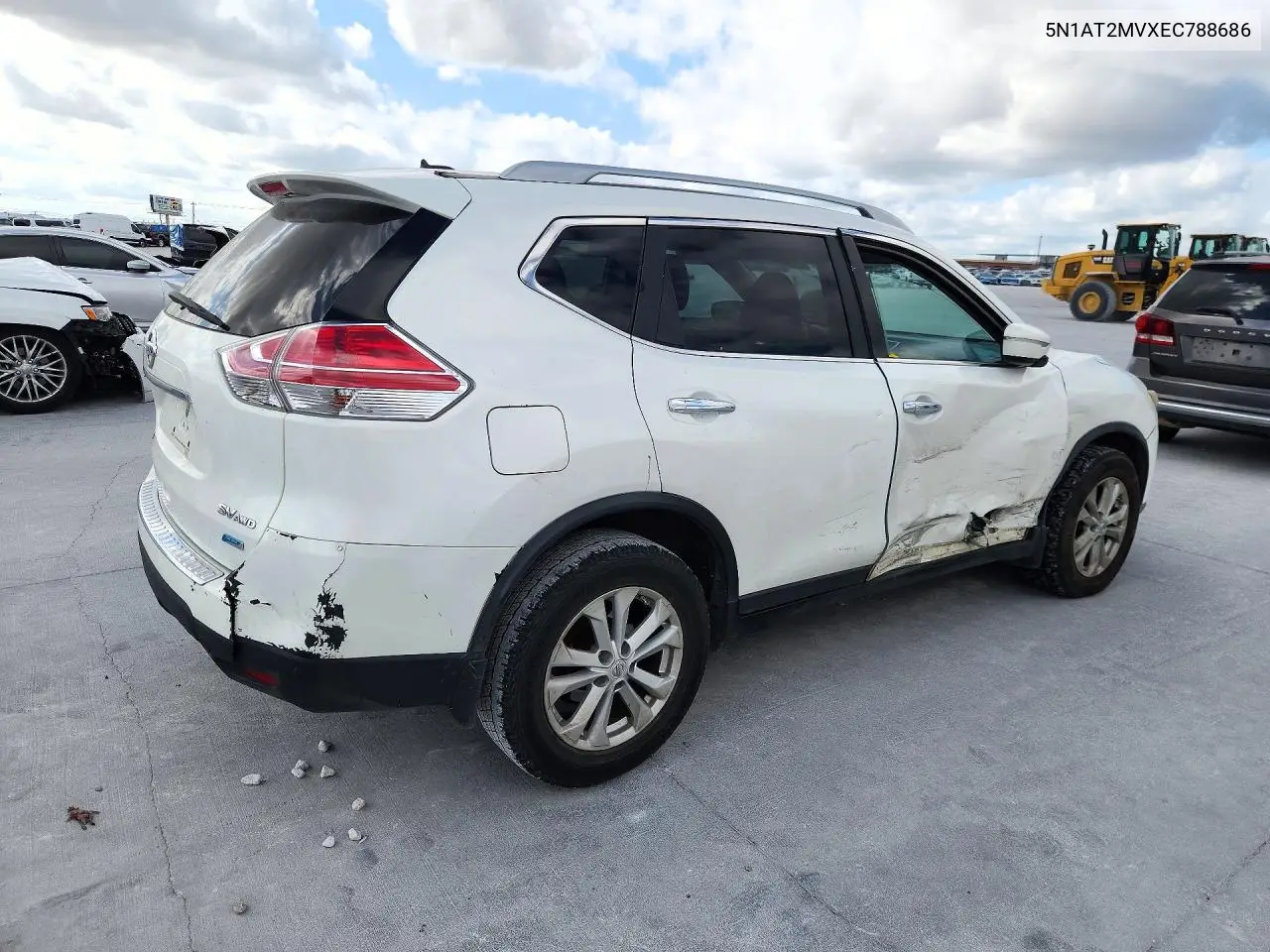 2014 NISSAN ROGUE VIN 5N1AT2MVXEC788686 — фото 3