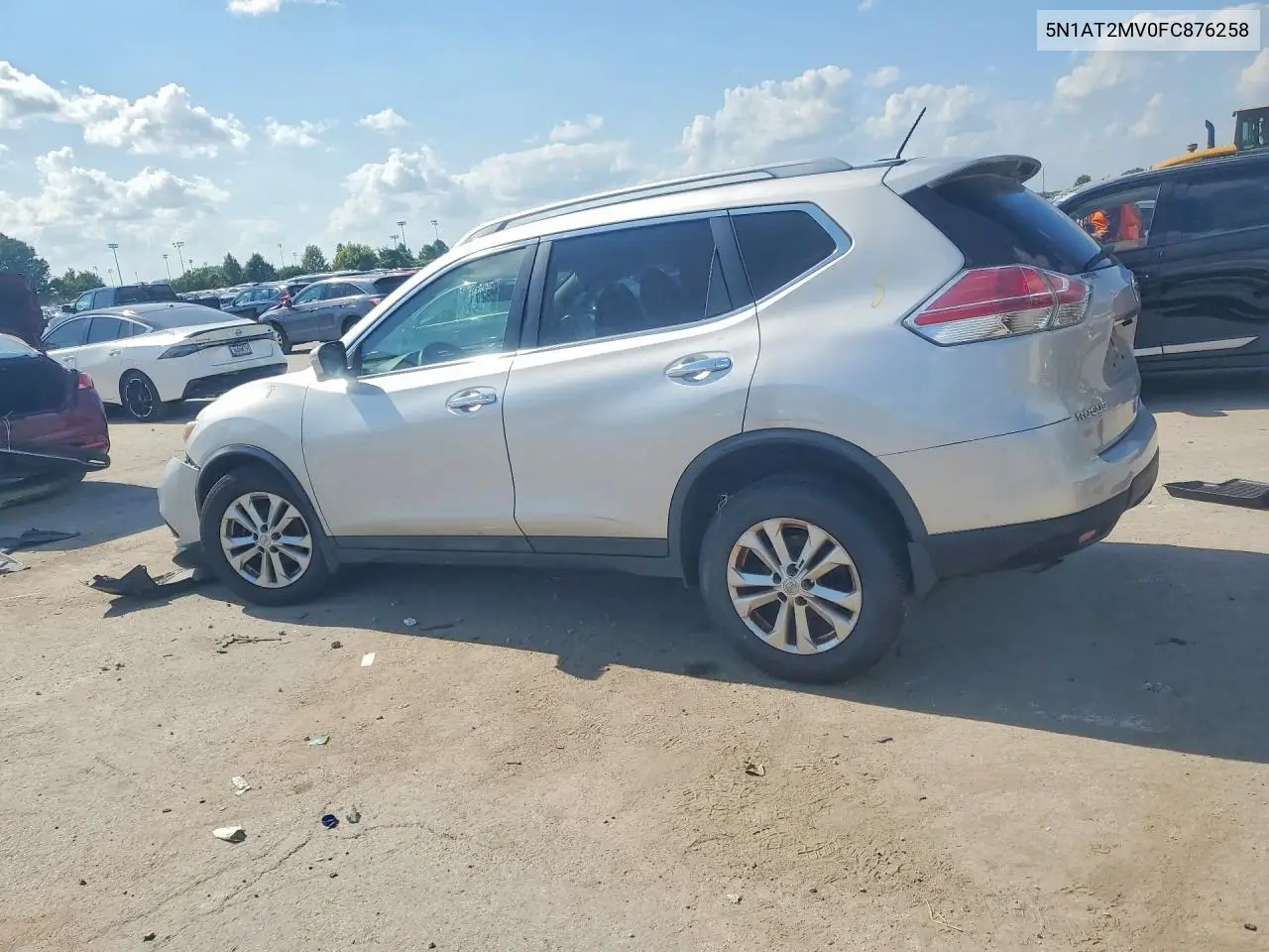 2015 NISSAN ROGUE VIN 5N1AT2MV0FC876258 — фото 2