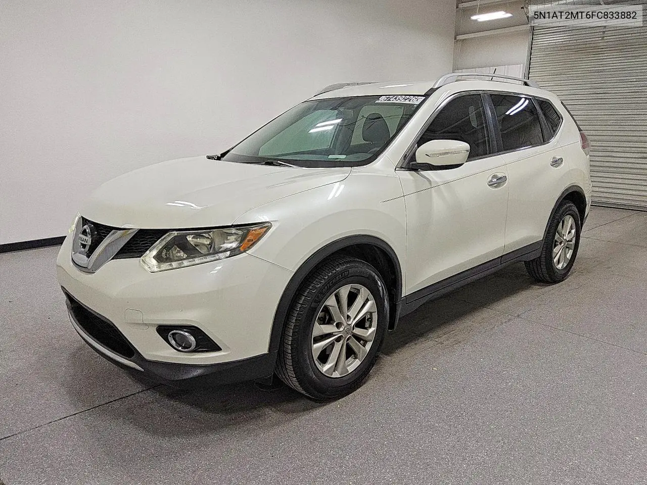NISSAN ROGUE 2015, VIN 5N1AT2MT6FC833882