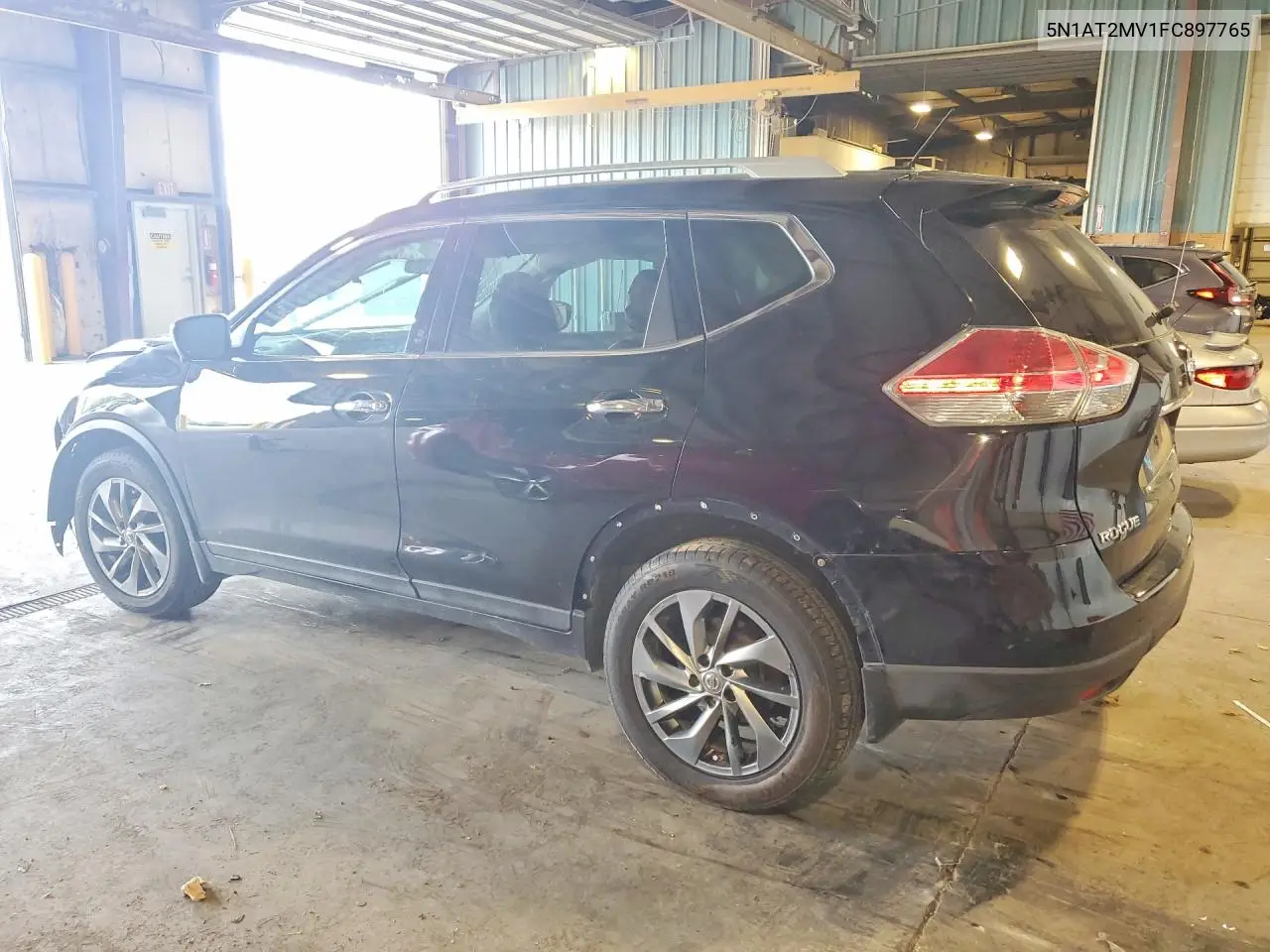 2015 NISSAN ROGUE VIN 5N1AT2MV1FC897765 — фото 2