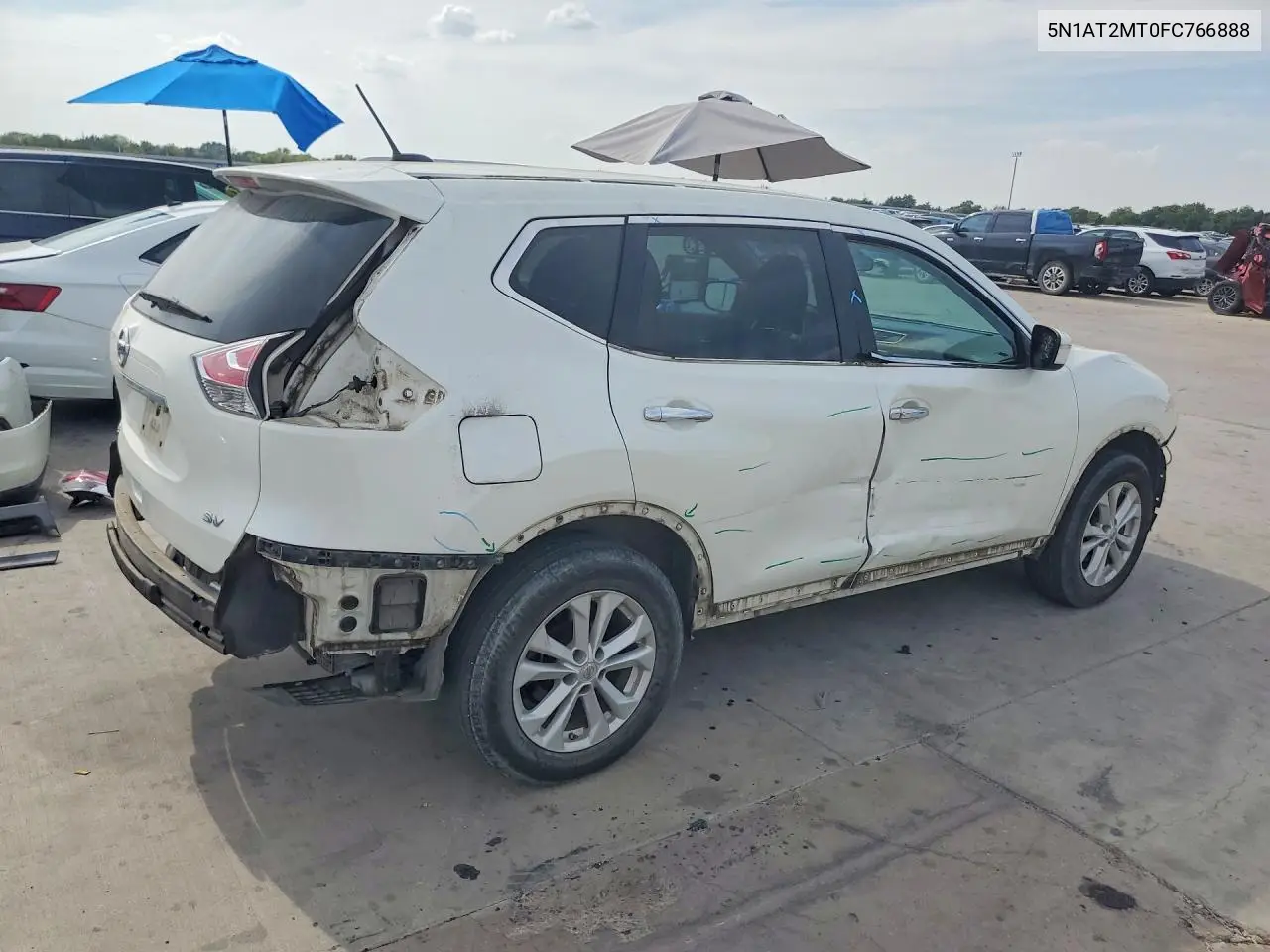 2015 NISSAN ROGUE VIN 5N1AT2MT0FC766888 — фото 3