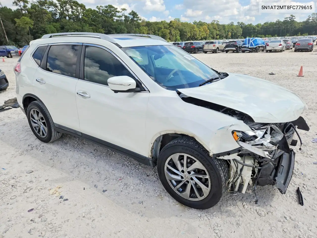 2015 NISSAN ROGUE VIN 5N1AT2MT8FC779615 — фото 4