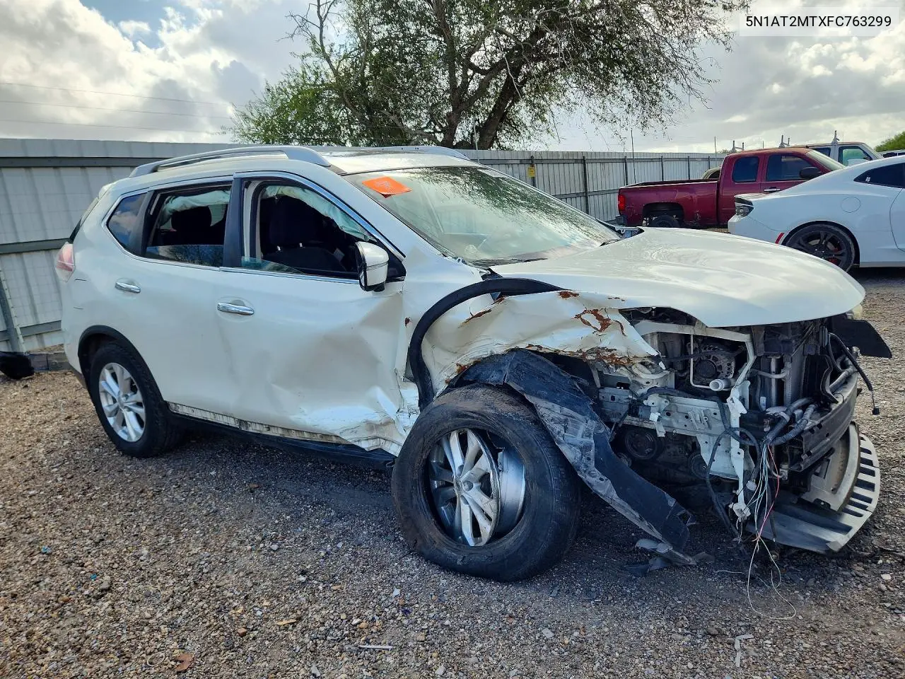 2015 NISSAN ROGUE VIN 5N1AT2MTXFC763299 — фото 4