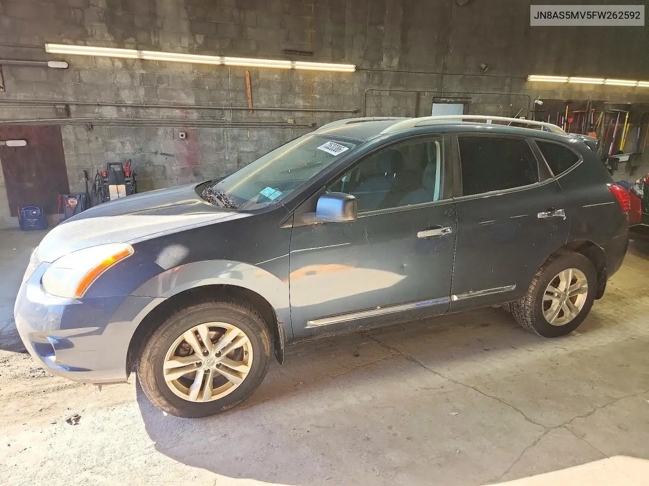 NISSAN ROGUE 2015, VIN JN8AS5MV5FW262592