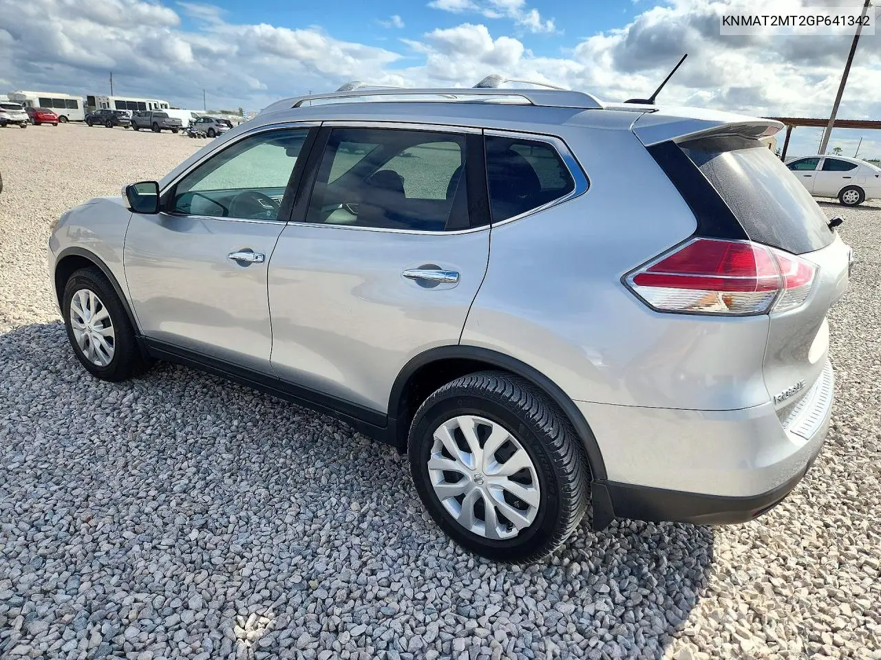 2016 NISSAN ROGUE VIN KNMAT2MT2GP641342 — фото 2