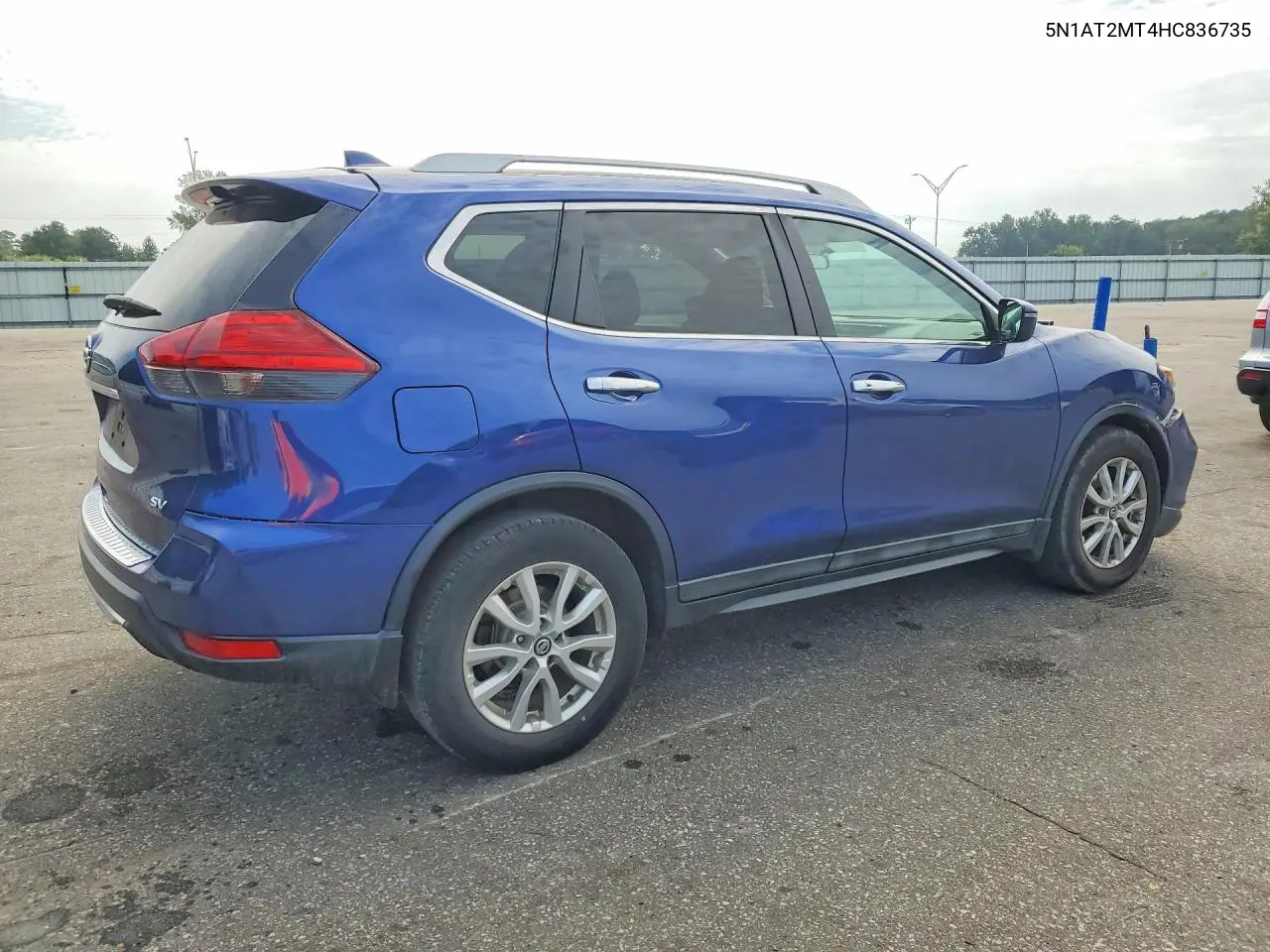 2017 NISSAN ROGUE VIN 5N1AT2MT4HC836735 — фото 3