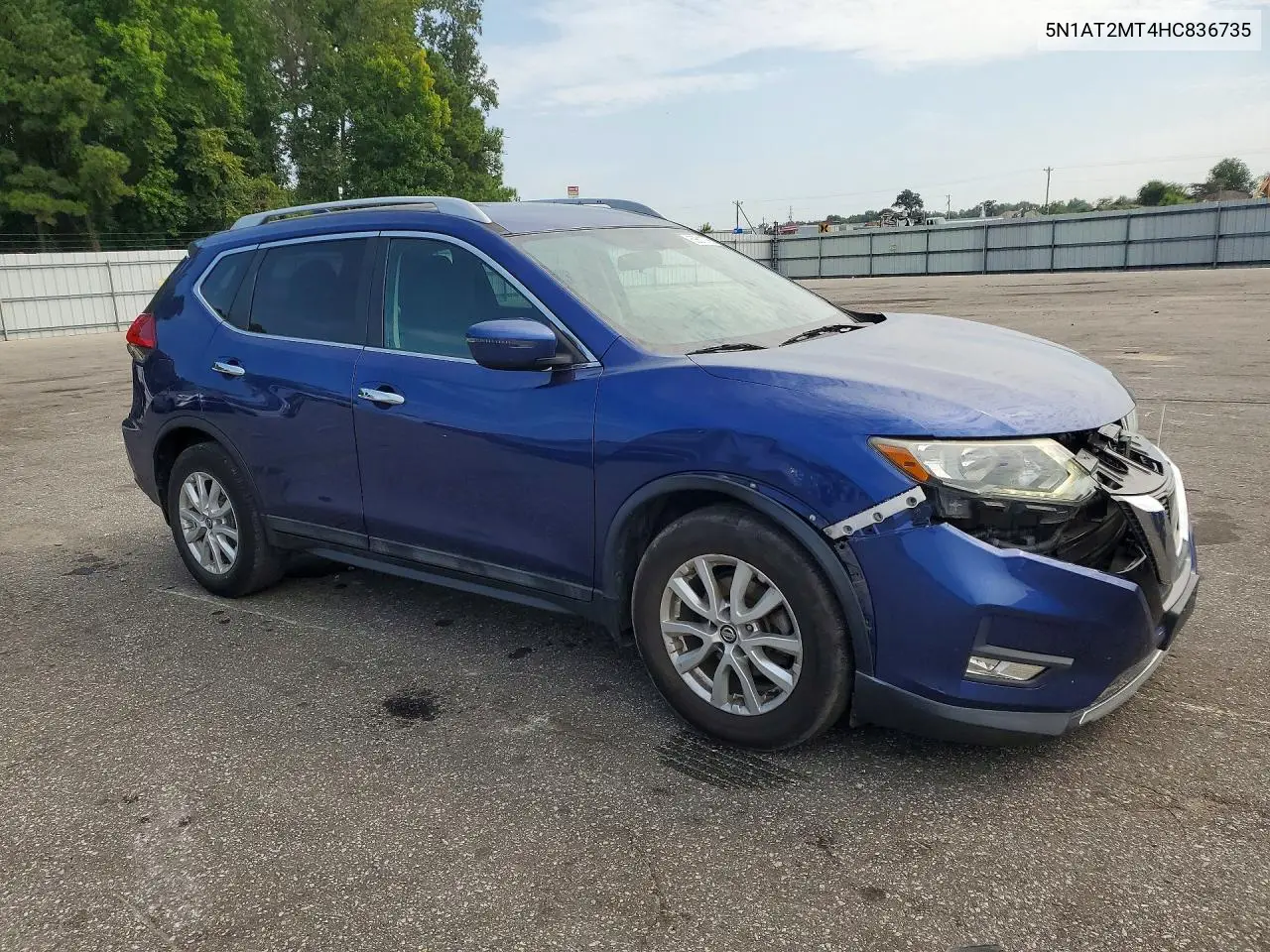 2017 NISSAN ROGUE VIN 5N1AT2MT4HC836735 — фото 4
