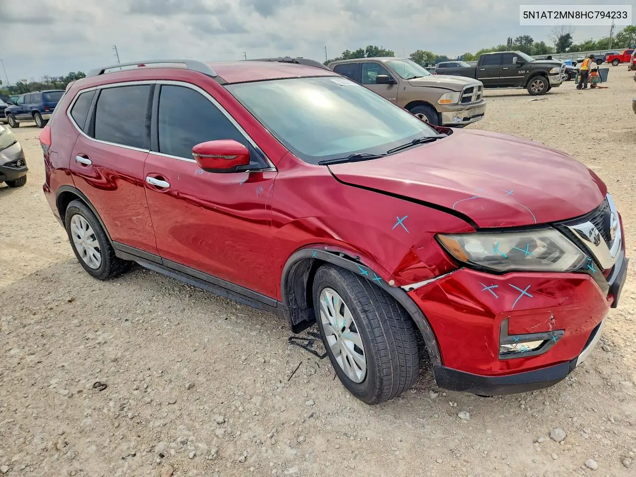 2017 NISSAN ROGUE VIN 5N1AT2MN8HC794233 — фото 4