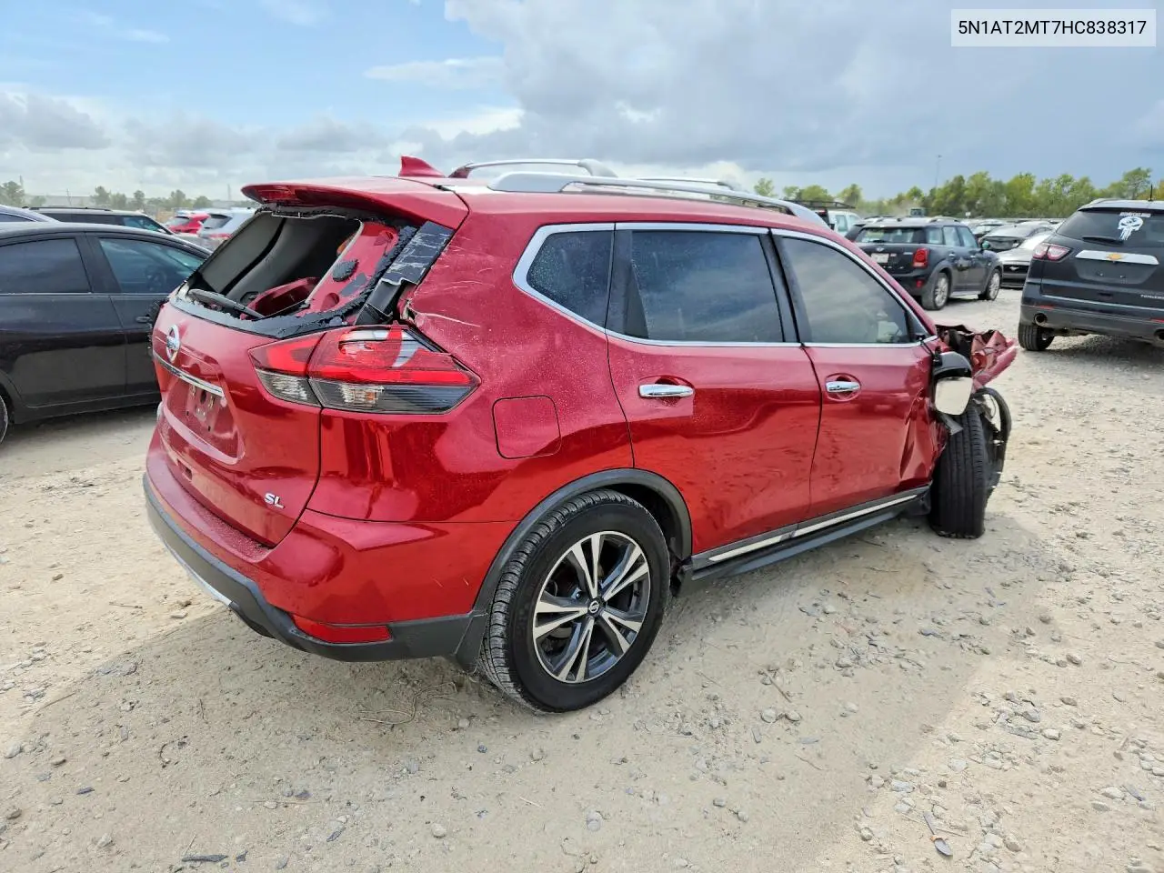 2017 NISSAN ROGUE VIN 5N1AT2MT7HC838317 — фото 3