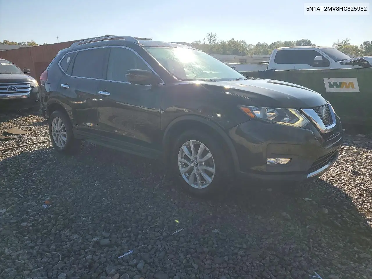 2017 NISSAN ROGUE VIN 5N1AT2MV8HC825982 — фото 4