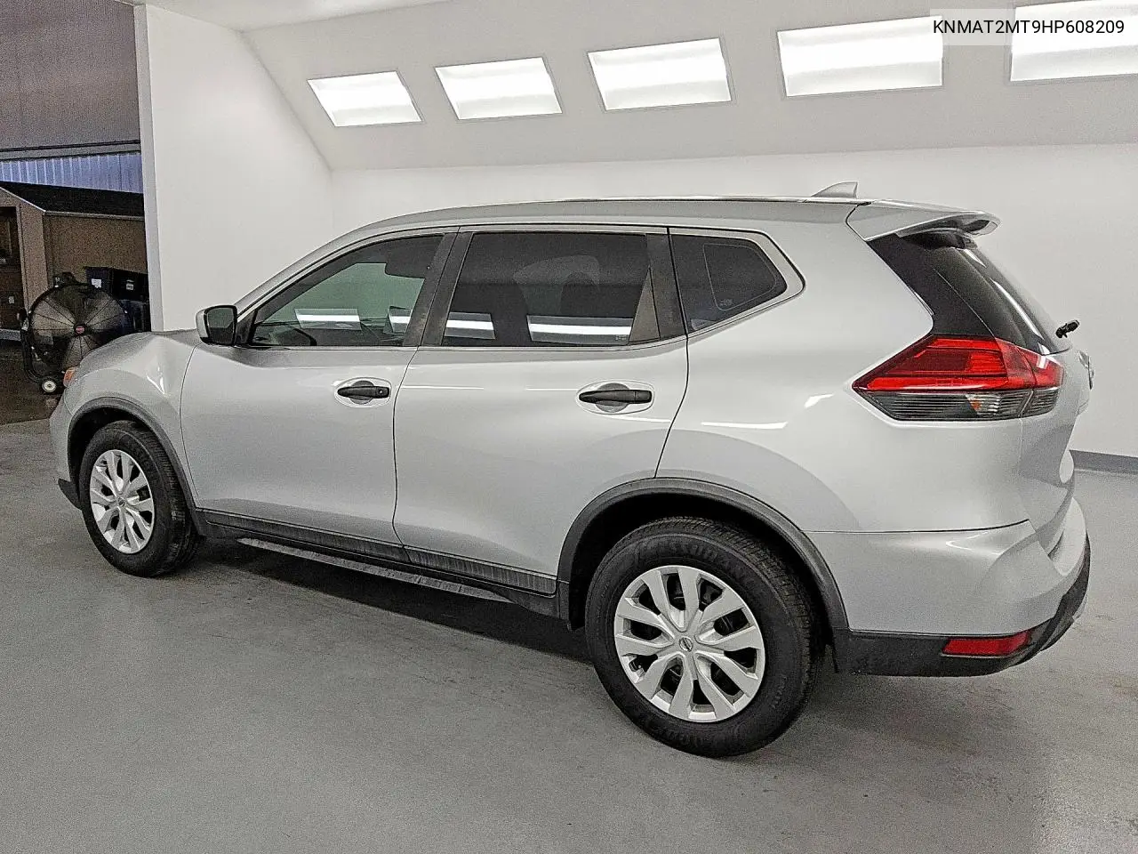 2017 NISSAN ROGUE VIN KNMAT2MT9HP608209 — фото 2