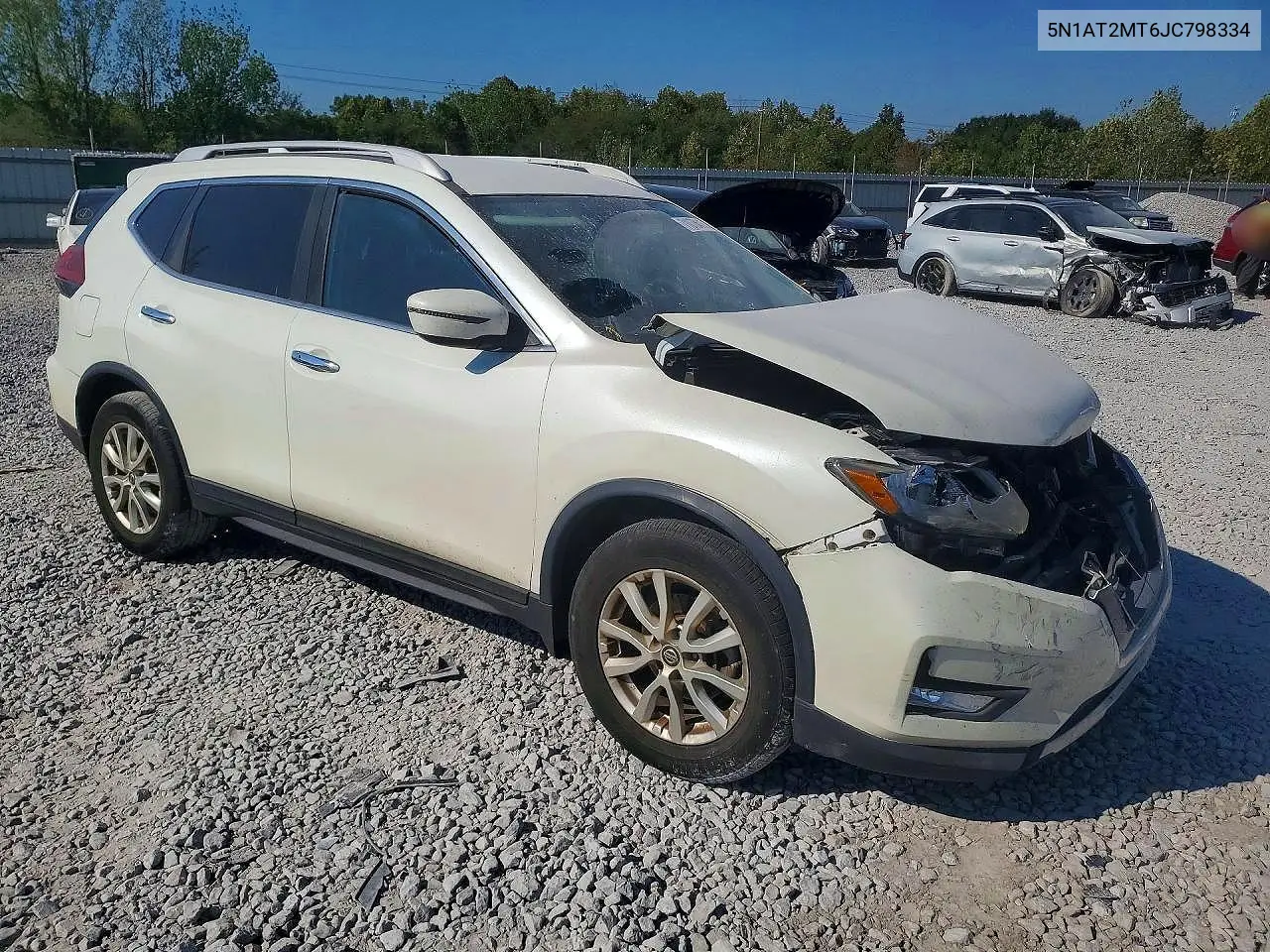 2018 NISSAN ROGUE VIN 5N1AT2MT6JC798334 — фото 4
