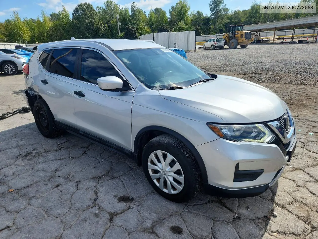 2018 NISSAN ROGUE VIN 5N1AT2MT2JC773558 — фото 4