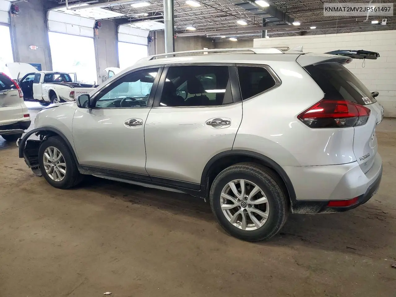 2018 NISSAN ROGUE VIN KNMAT2MV2JP561497 — фото 2