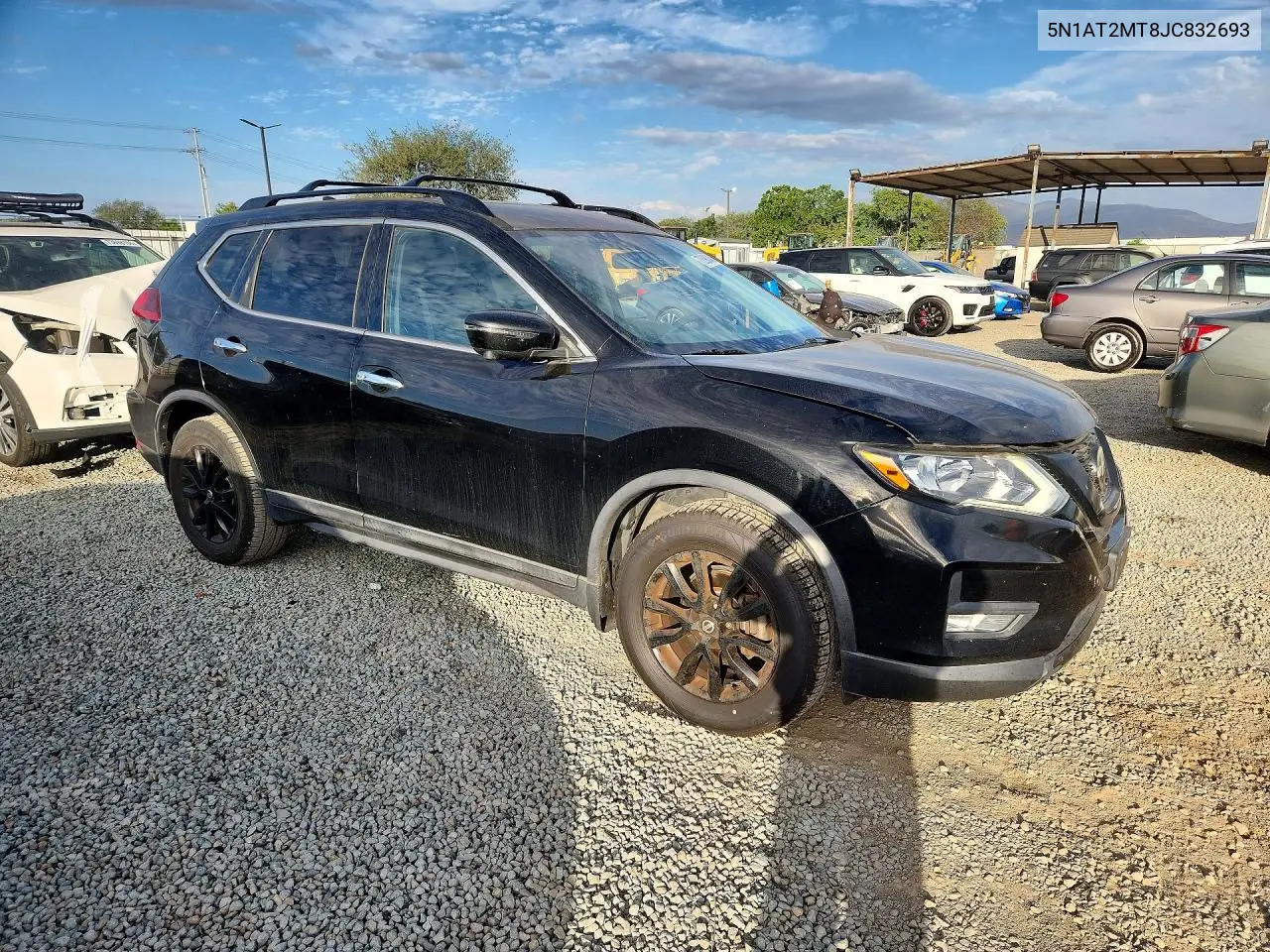 2018 NISSAN ROGUE VIN 5N1AT2MT8JC832693 — фото 4