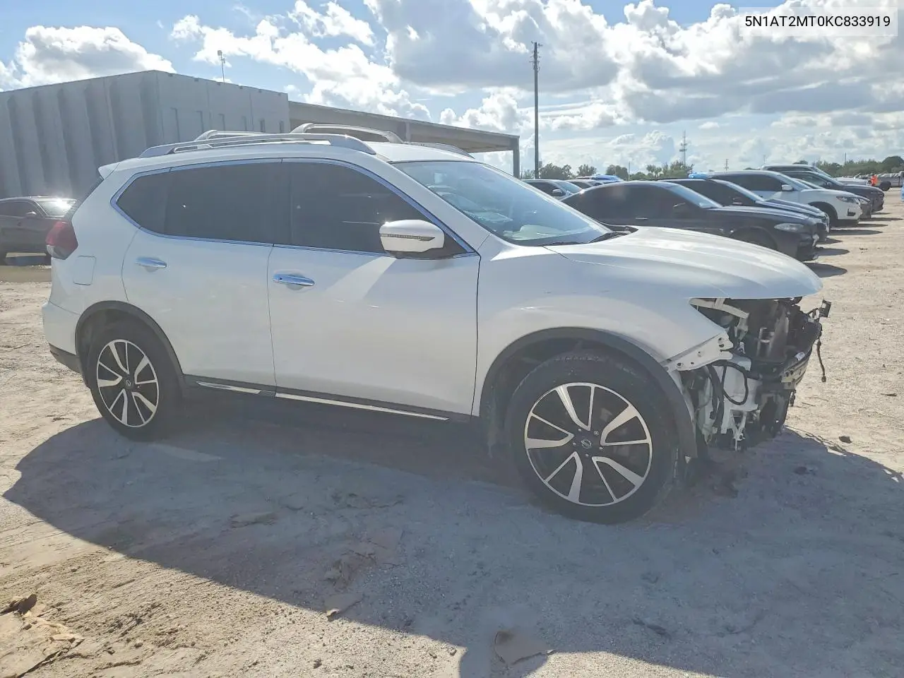2019 NISSAN ROGUE VIN 5N1AT2MT0KC833919 — фото 4