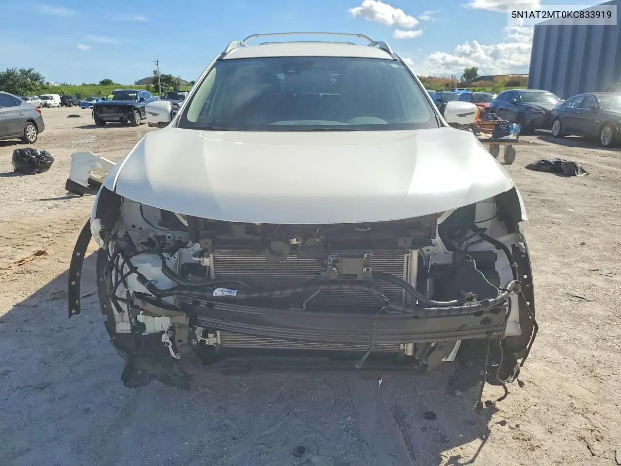 2019 NISSAN ROGUE VIN 5N1AT2MT0KC833919 — фото 5