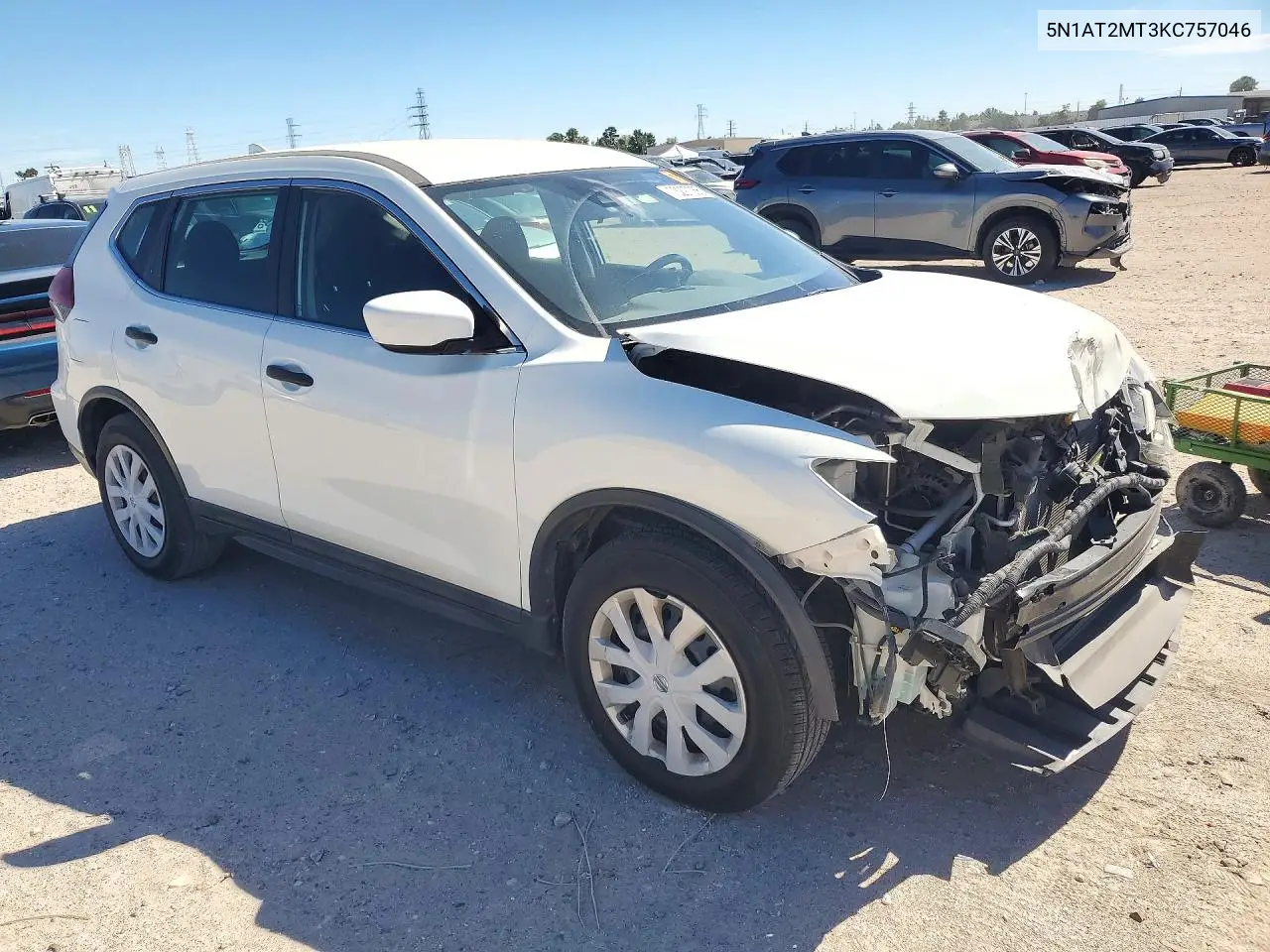 2019 NISSAN ROGUE VIN 5N1AT2MT3KC757046 — фото 4