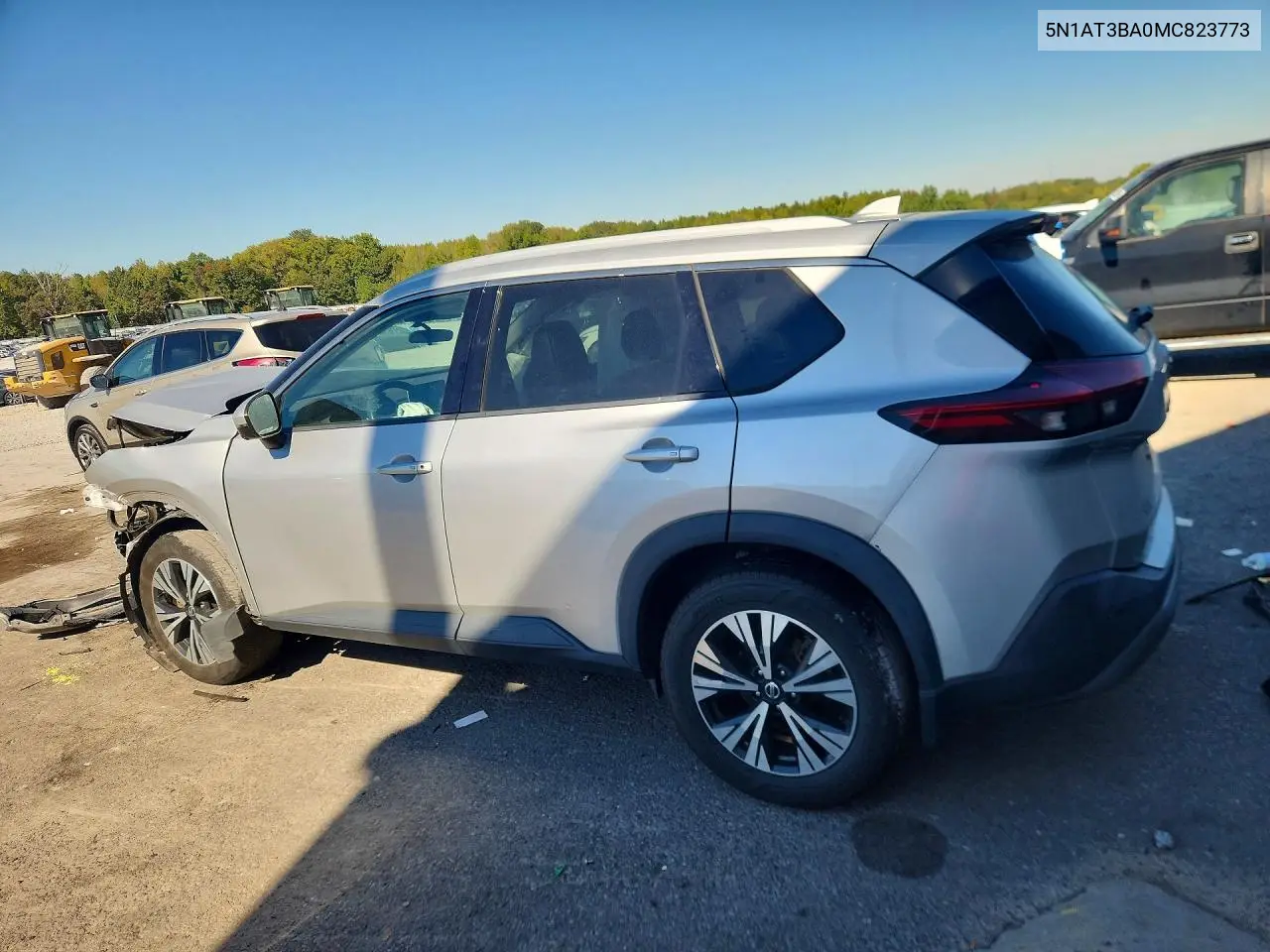 2021 NISSAN ROGUE VIN 5N1AT3BA0MC823773 — фото 2
