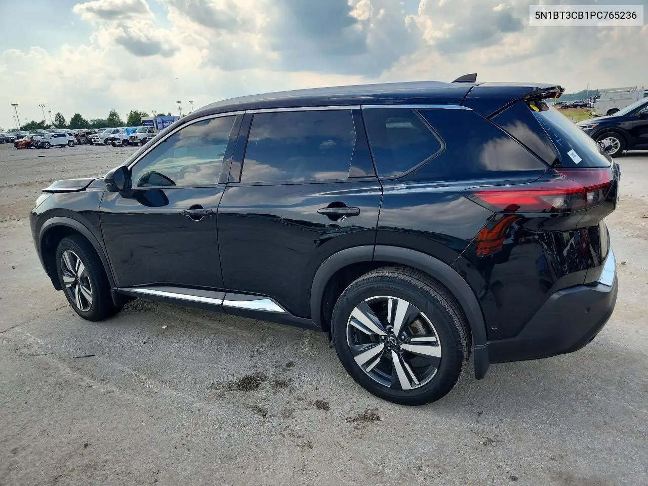 2023 NISSAN ROGUE VIN 5N1BT3CB1PC765236 — фото 2