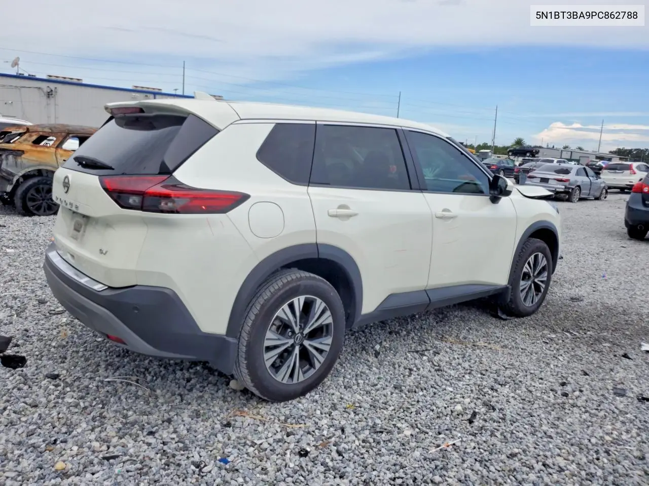 2023 NISSAN ROGUE VIN 5N1BT3BA9PC862788 — фото 3