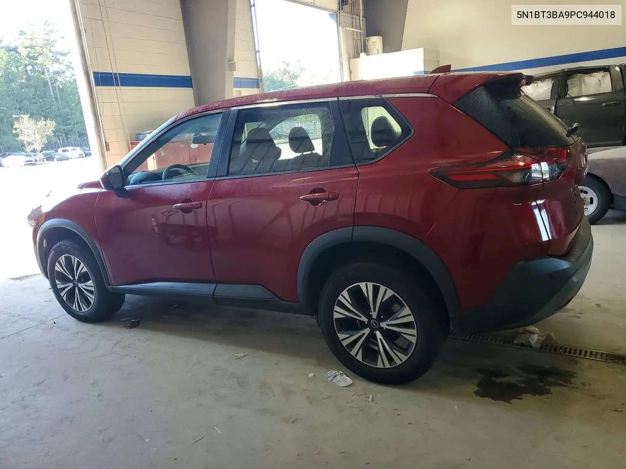 2023 NISSAN ROGUE VIN 5N1BT3BA9PC944018 — фото 2